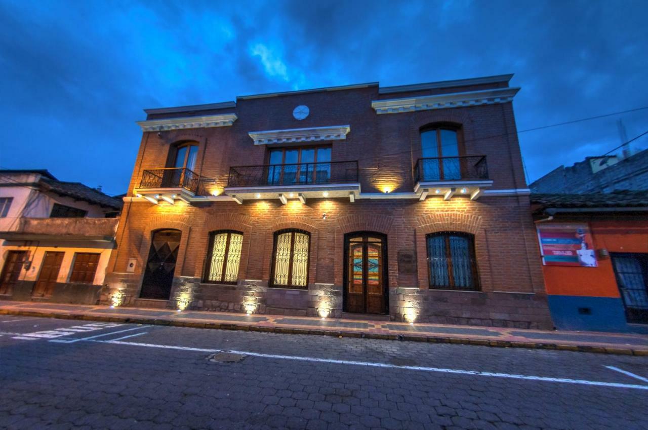 Hotel オタバロ エクステリア 写真