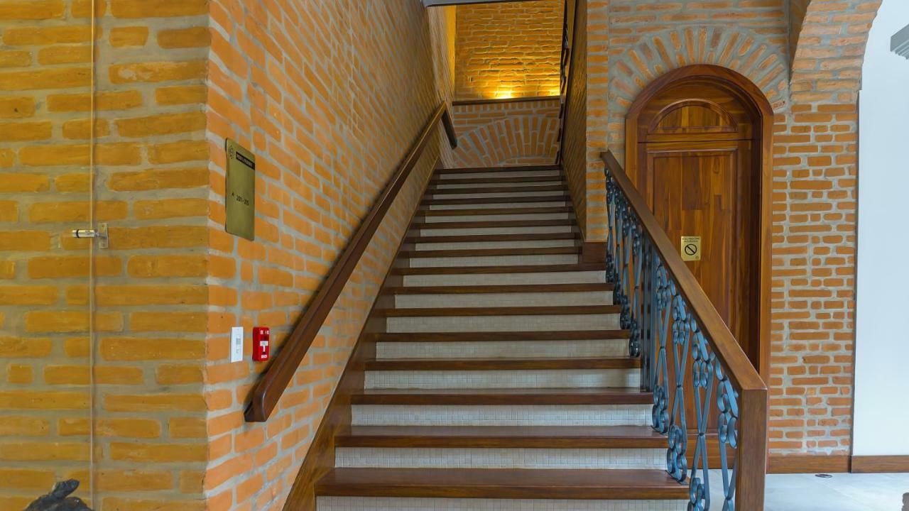 Hotel オタバロ エクステリア 写真