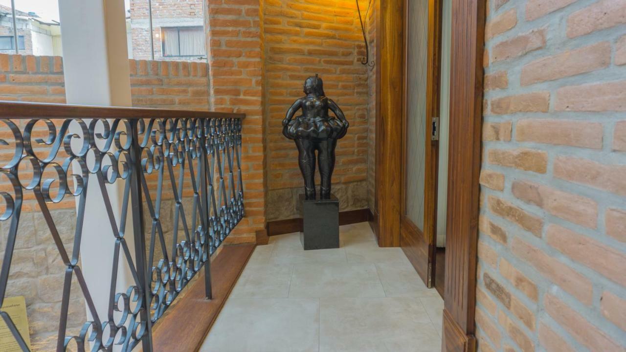 Hotel オタバロ エクステリア 写真