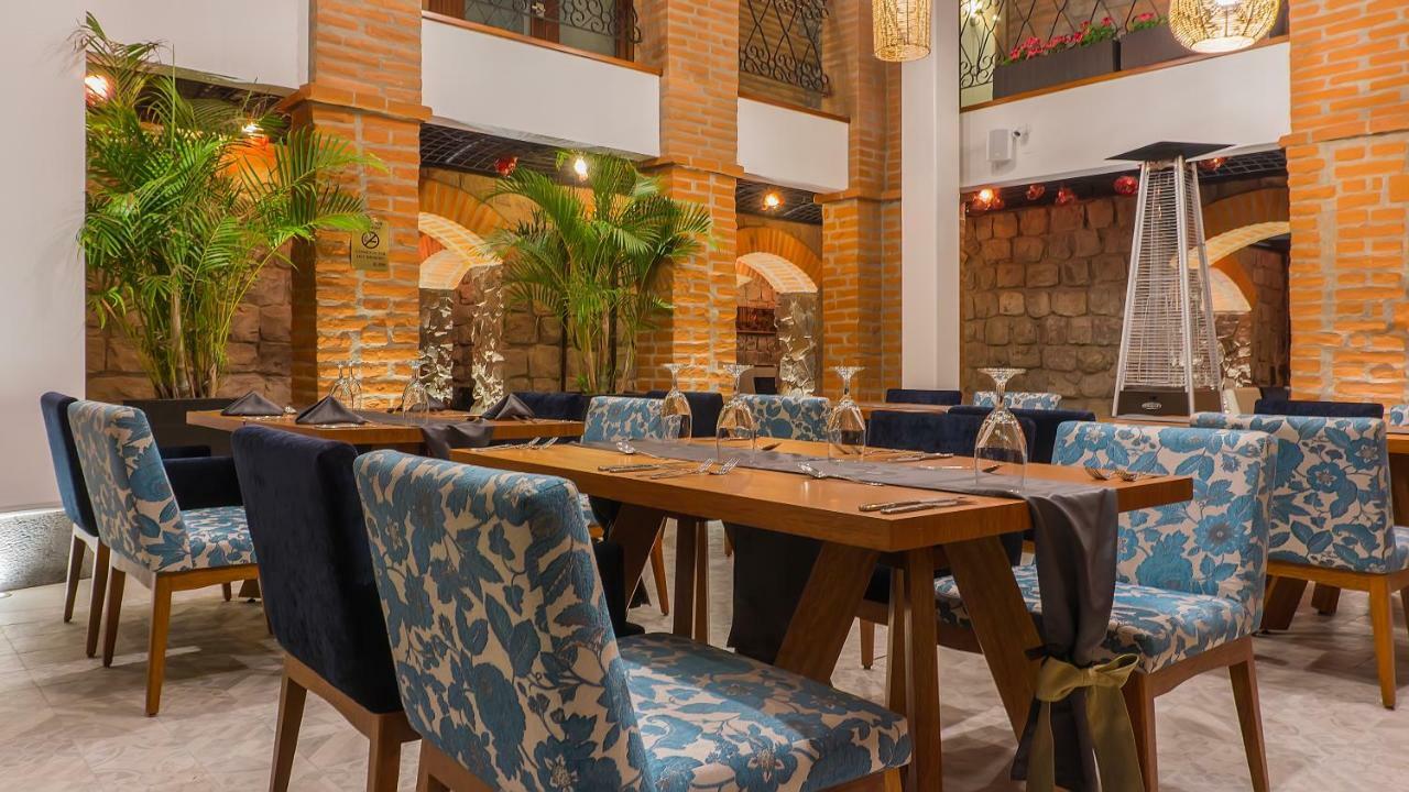 Hotel オタバロ エクステリア 写真