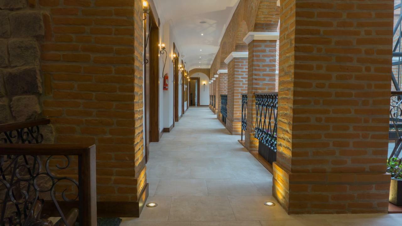 Hotel オタバロ エクステリア 写真