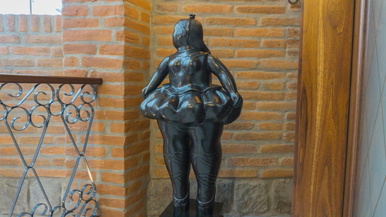 Hotel オタバロ エクステリア 写真